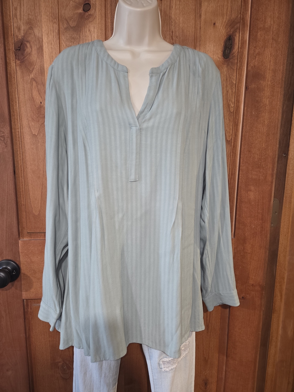 J. Jill Sage Green Long-Sleeve Tunic with Split V-Neck
